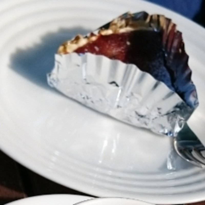 ココナッツとチョコレートのタルト(カフェ ラグラス)