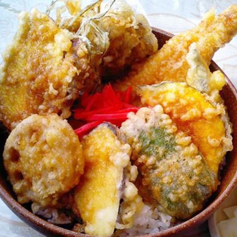 地穴子野菜盛り合わせ天丼(カリビアン)