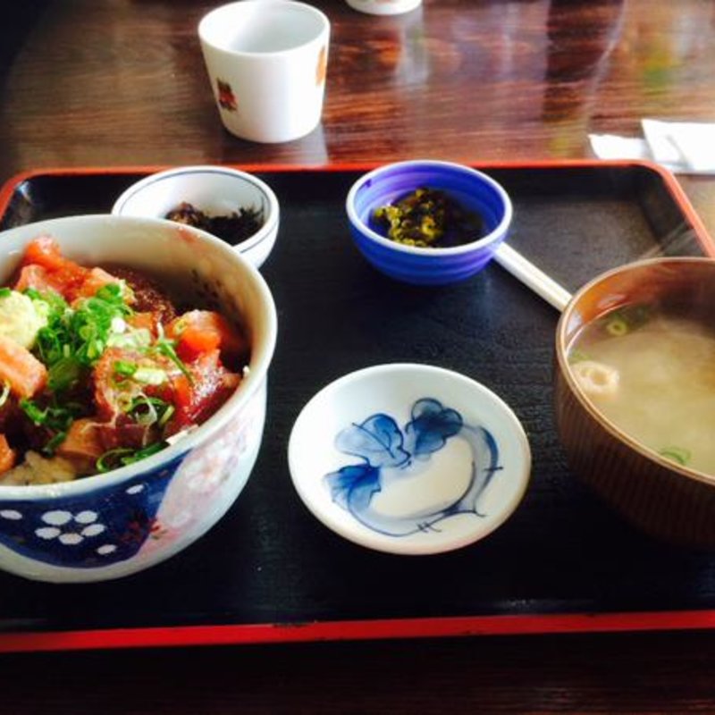 まぐろづけ丼(酒肴処 杏呑家)