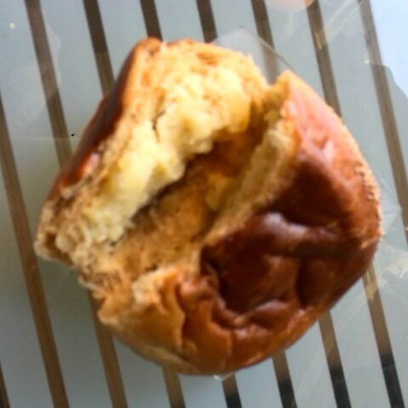 黒糖栗あんぱん(木村屋總本店羽田おこのみ横丁店 )