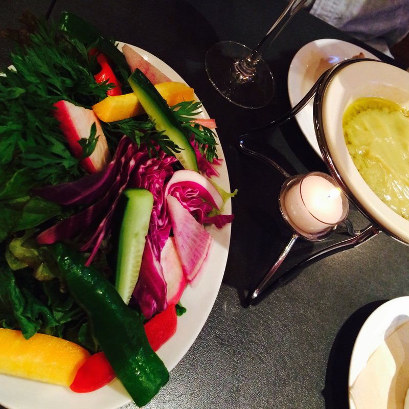 てんこ盛り菜園野菜のバーニャカウダ(ビストロガブリ五反田店)