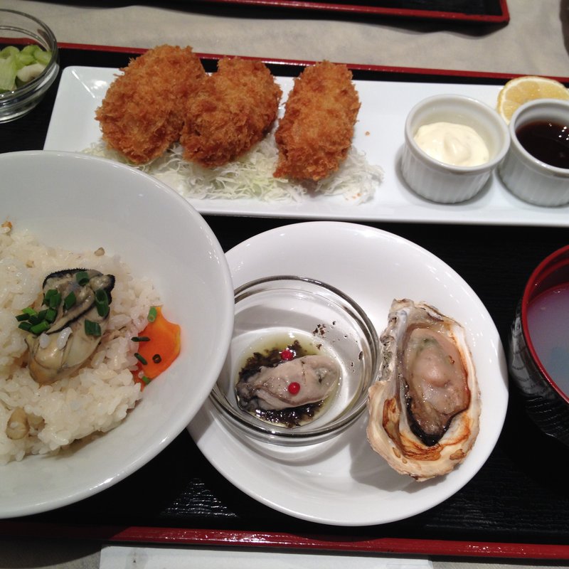 牡蠣尽くしランチミニコース(ガンボ＆オイスターバー 新宿ルミネエスト店)