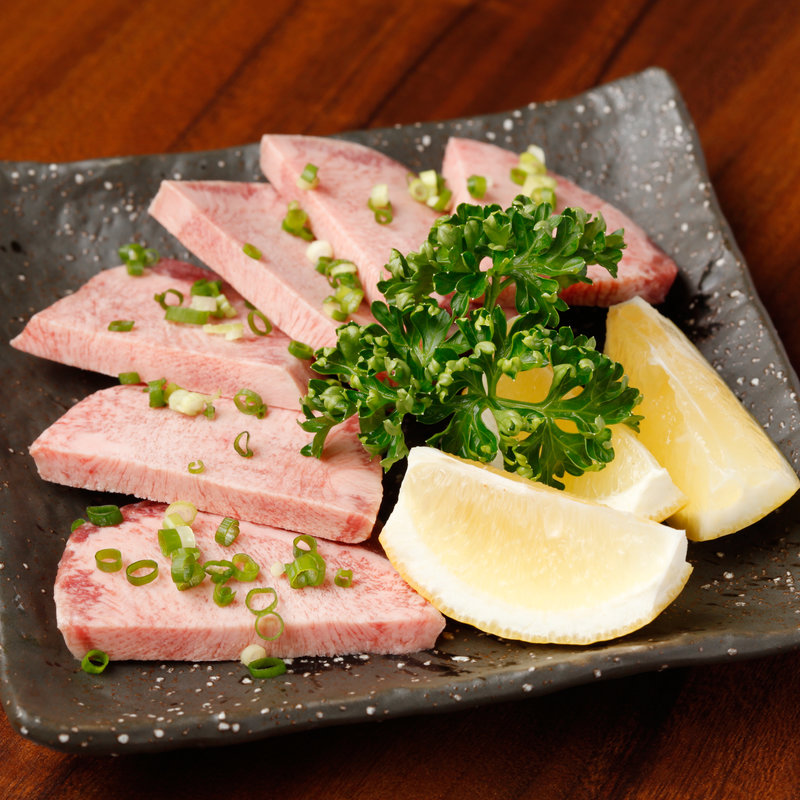 タン(焼肉鍋問屋 志方)