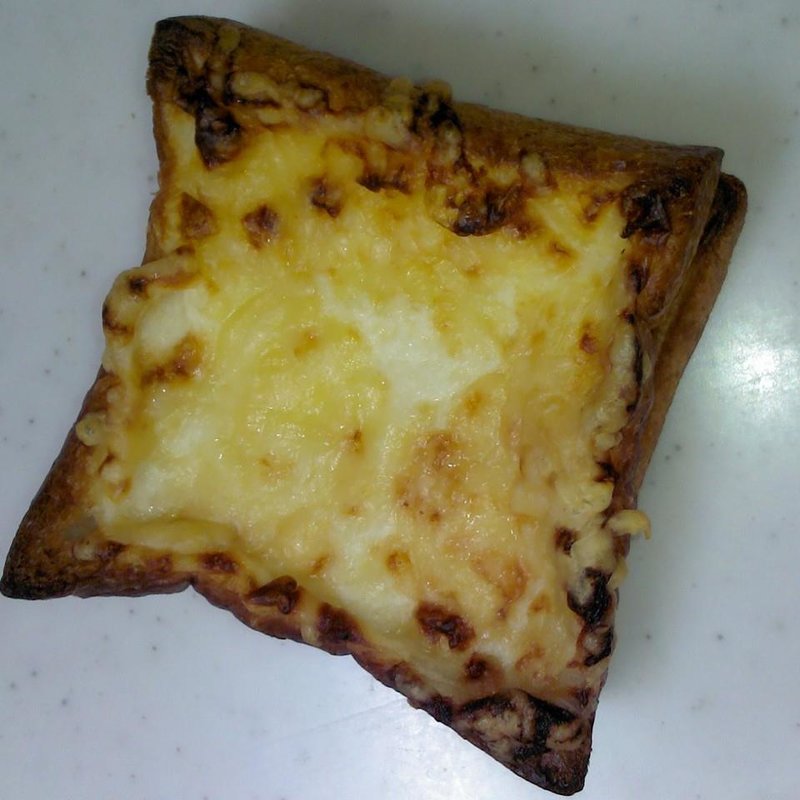 リンゴのクロックムッシュ(パンとエスプレッソと)