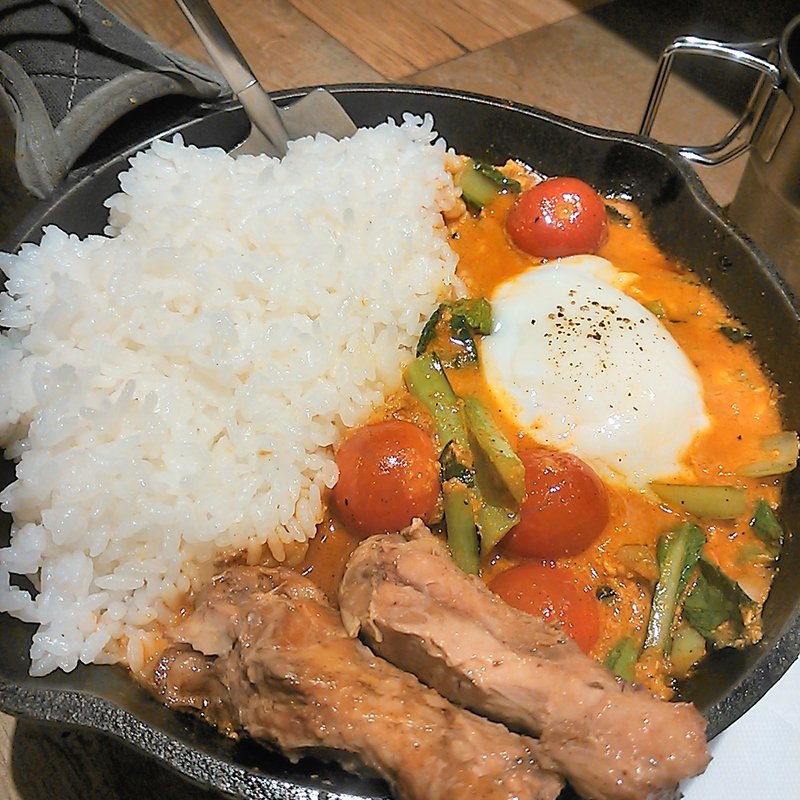 小松菜インドカレー(野菜を食べるカレーcamp express 相鉄ジョイナス店)