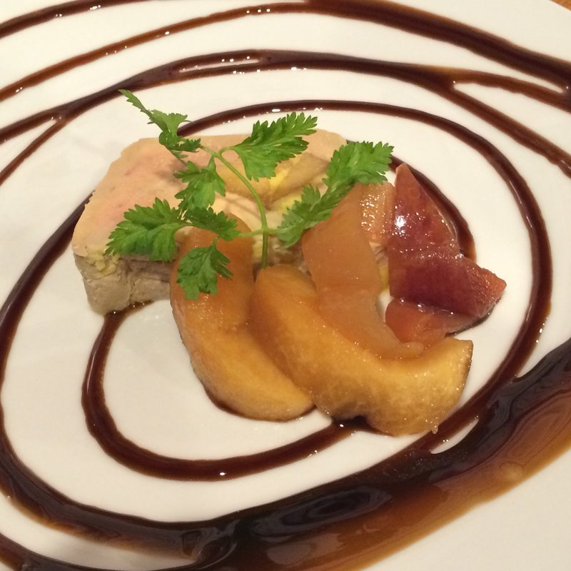 フォアグラとリンゴのテリーヌ(酒の大桝 kanda wine-kan )