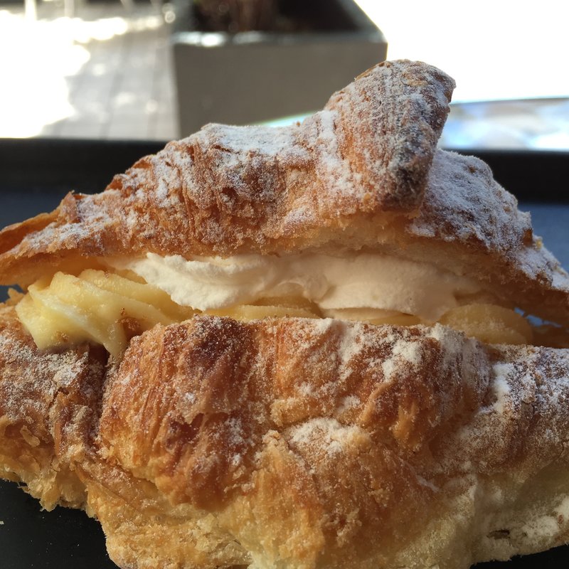 クロワッサン・ア・ラ・クレーム(ル・プチメック 御池 （Le Petit Mec）)