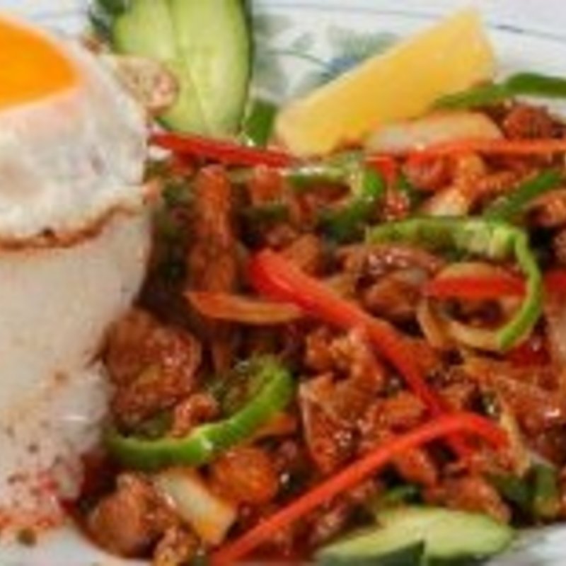 ガパオガイ(多国籍料理 ハートランドカフェ バンブー )