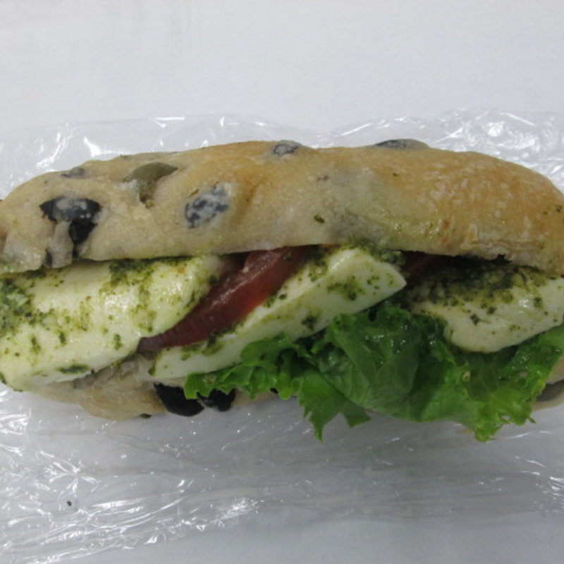 オリーブ・モッツァレラ	(PAUL神楽坂店 （ポール）)