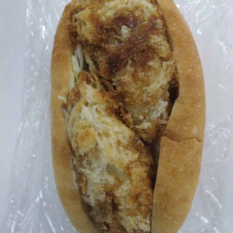 コロッケパン(パン家のどん助)
