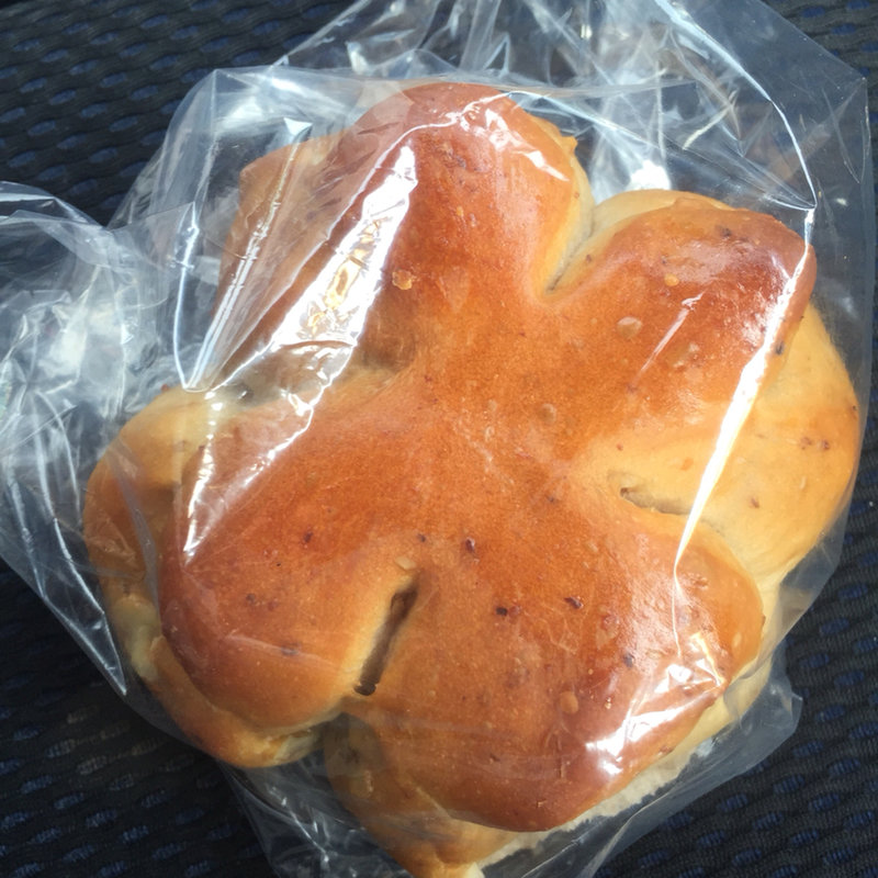 くるみパン(パティスリーメルヘン)