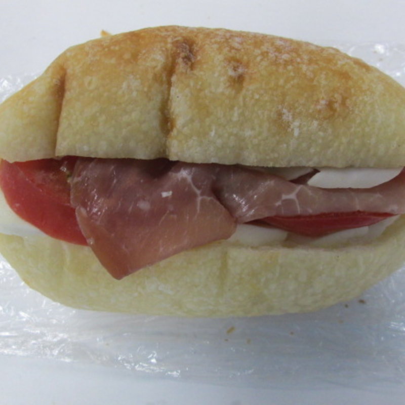 トマトとモツァレラ	(ル・プチメック 御池 （Le Petit Mec）)