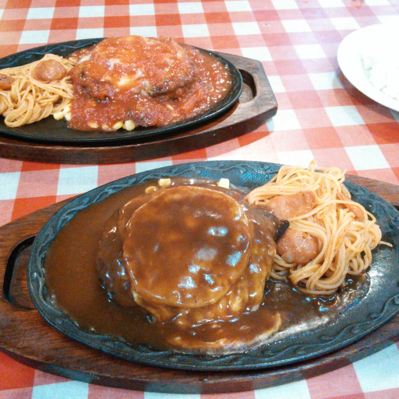 デミグラスハンバーグ(ダディーズハンバーグ)