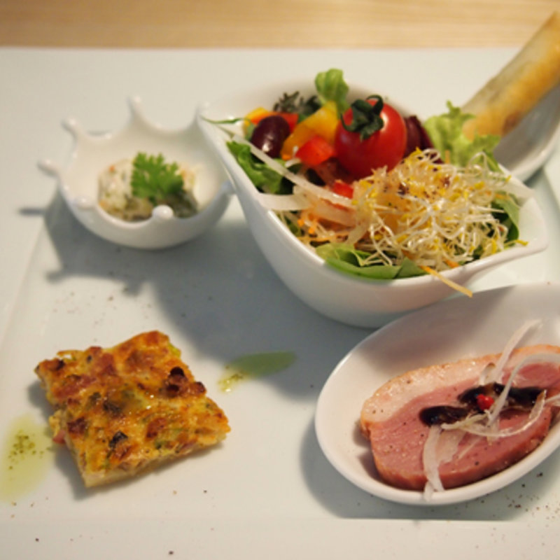 ランチセット（前菜盛り合わせ）(コテ　カフェ （Cote Cafe）)