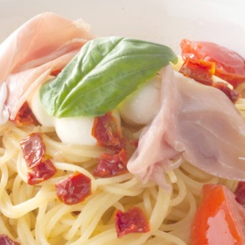 生ハムとモッツァレラトマト(ポポラマーマ 市川店)