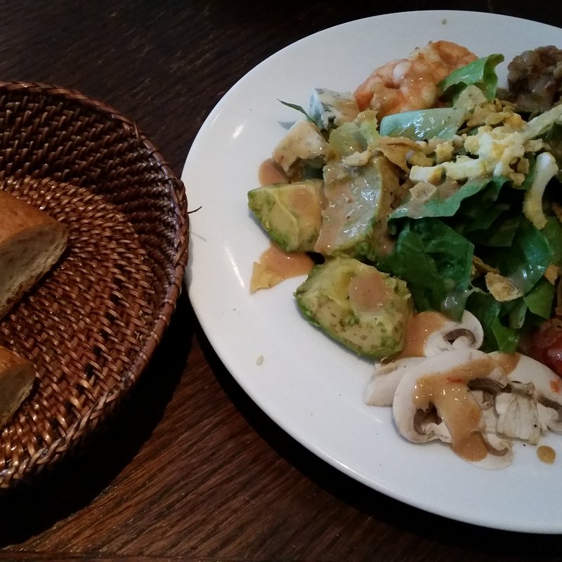 コブサラダ(シクスバイオリエンタルホテル)