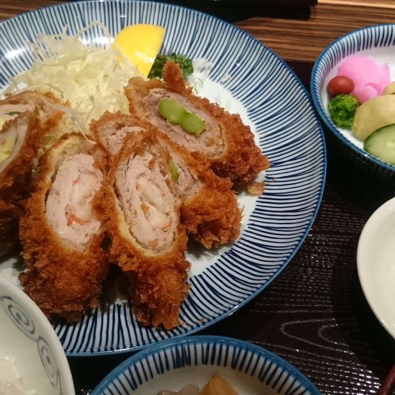 稲定食(とんかつ稲 モザイクモール港北)