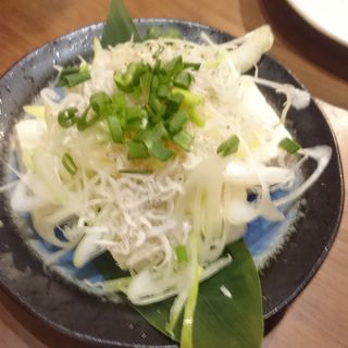 島豆腐とたっぷりじゃこ葱豆腐(ちゅら屋 相鉄ジョイナス店)