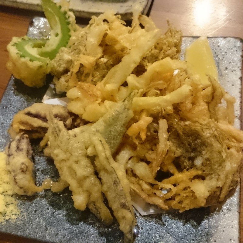 沖縄天ぷら盛り合わせ(ちゅら屋 相鉄ジョイナス店)