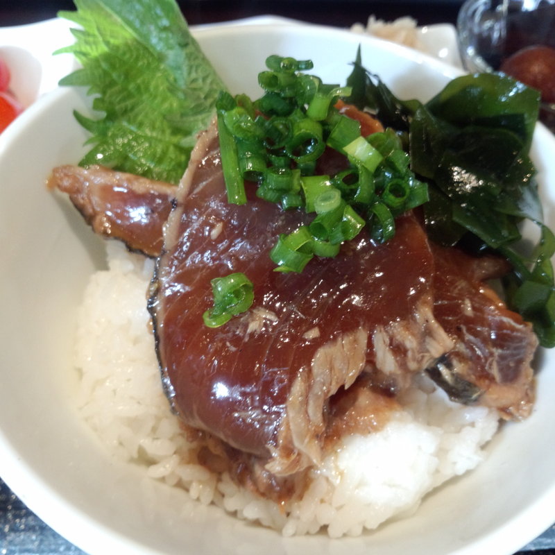 かつおのたたき丼(うたがき)