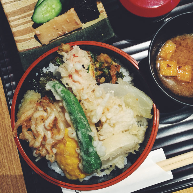海老天と鱚天の天丼(はしたて)
