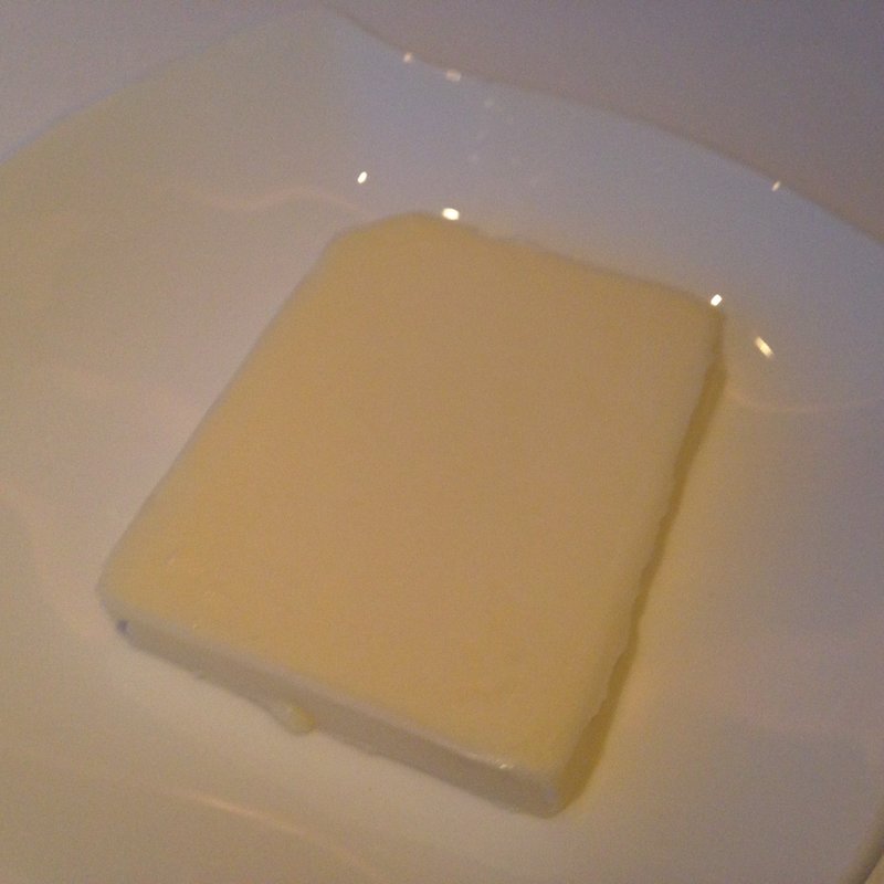 イタリア空輸のバター(アンティカ オステリア デル ポンテ)