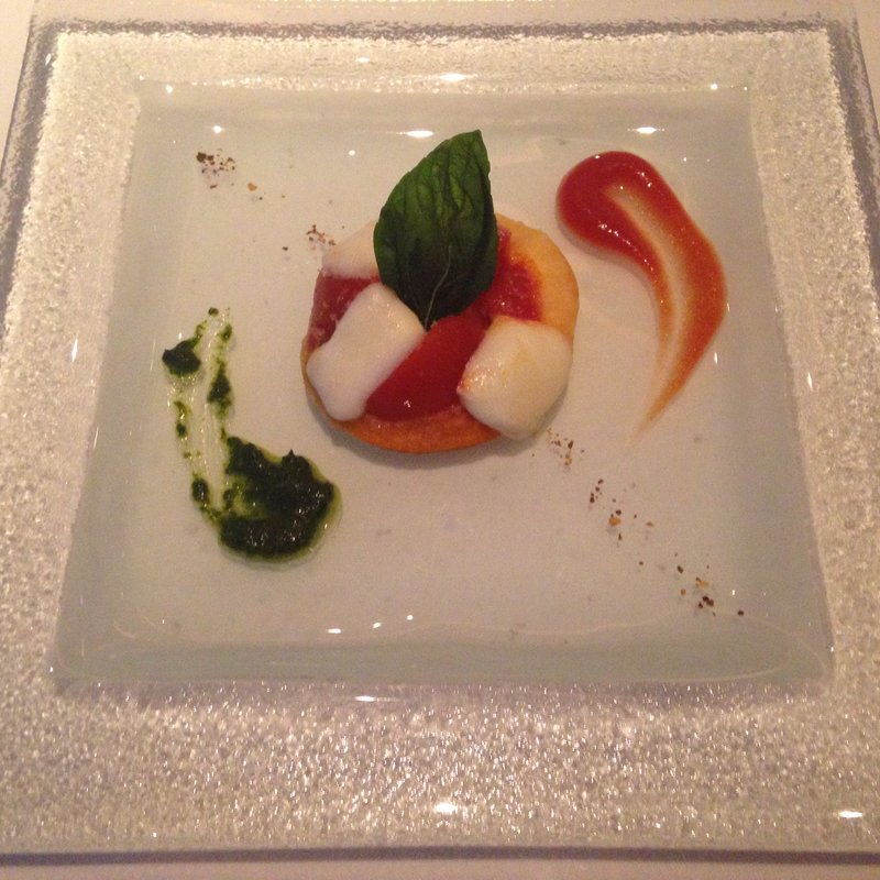 トマトのカプレーゼ(アンティカ オステリア デル ポンテ)