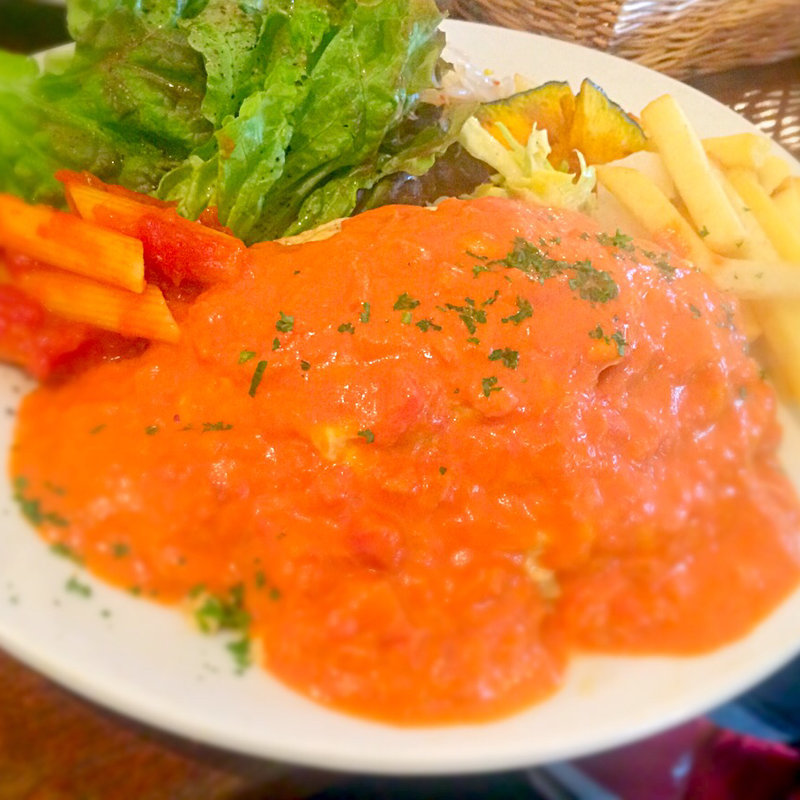 オムライス トマトクリームソース(デュボワ)