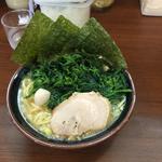 ラーメン　ほうれん草トッピング