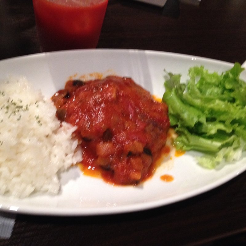 トマトソースハンバーグ(フェローズ)