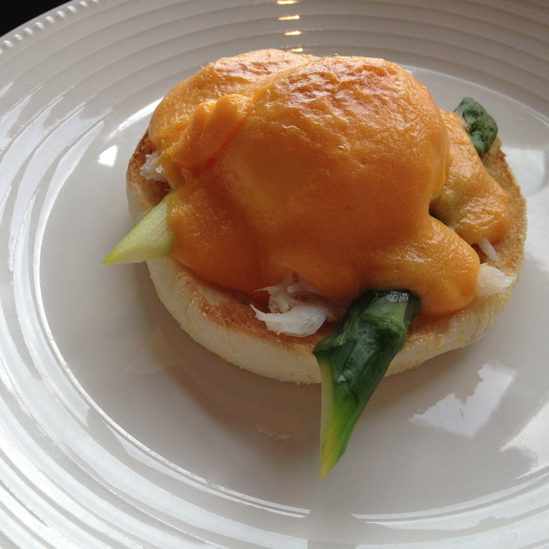 エッグベネディクト(マンダリンバー )