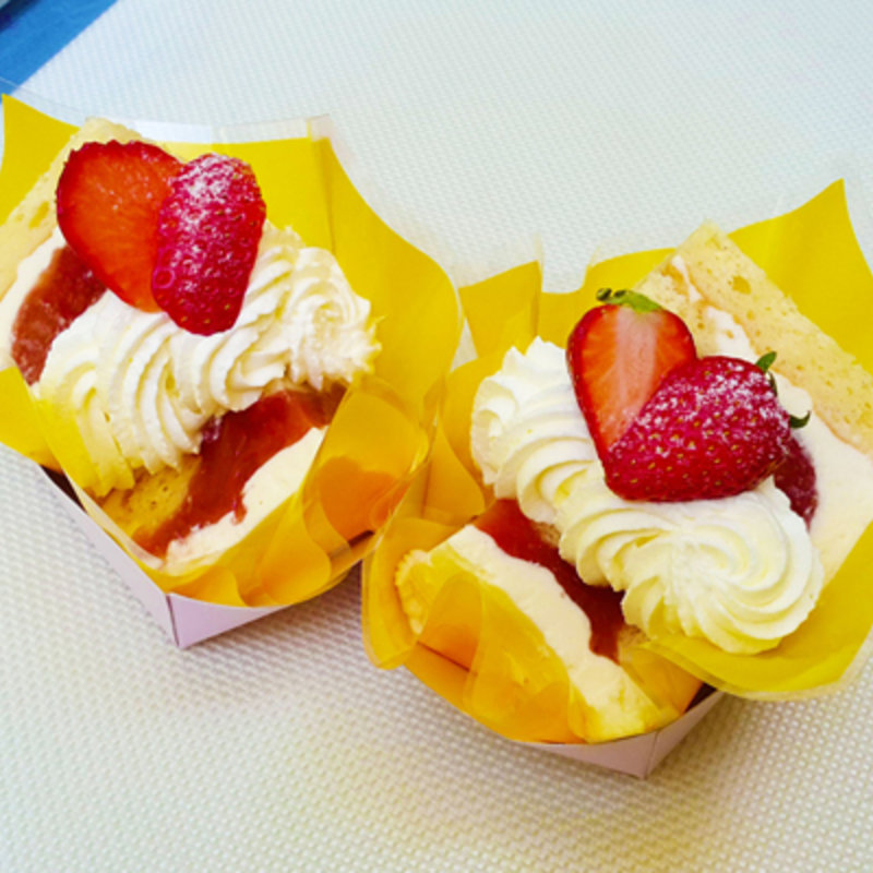 りんごとイチゴのマスカルポーネ(メゾン モンマルトル)