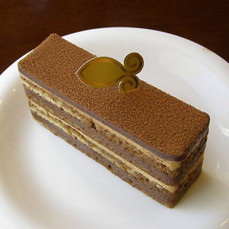 オペラ(ポワソンルージュ)