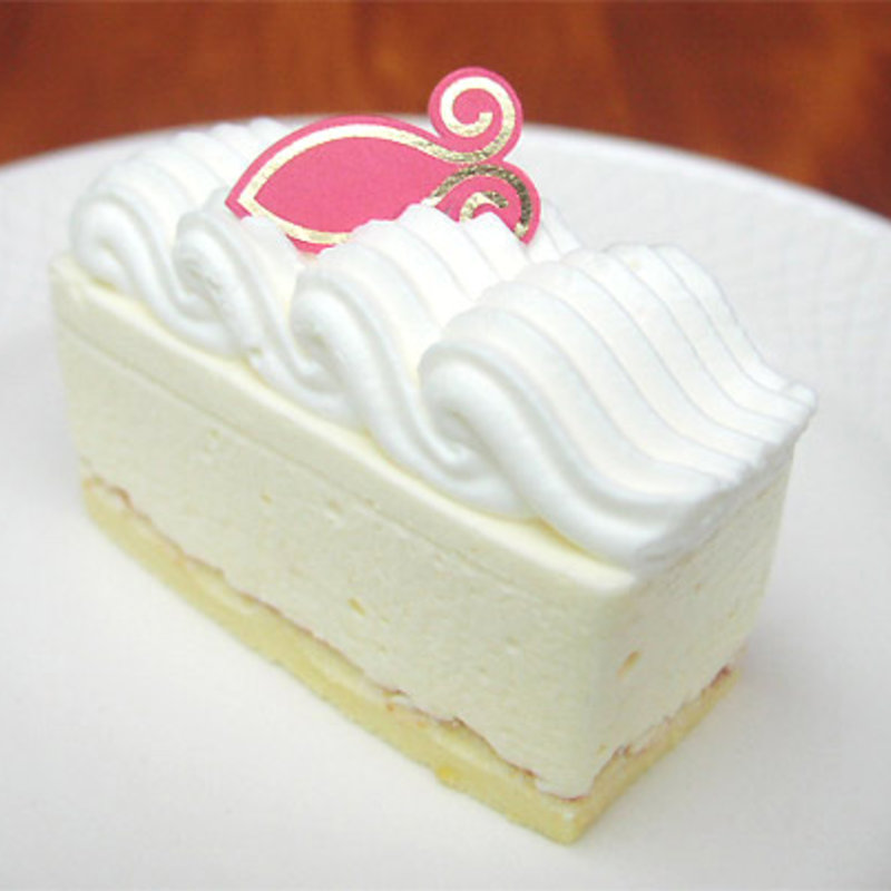 レアチーズケーキ(ポワソンルージュ)