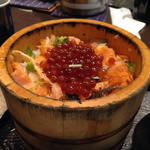 鮭いくらおひつ膳(おひつ膳 田んぼ 表参道 （おひつぜん たんぼ）)
