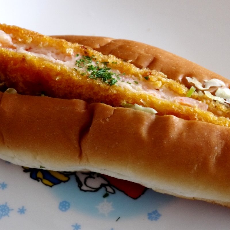 ぷろぷりエビカツ(オギノパン 本社工場直売店)