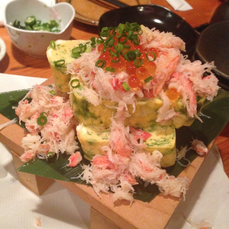 カニぶっかけ出し巻き玉子(宮城旨いもん海鮮居酒屋　魚かに仙台)