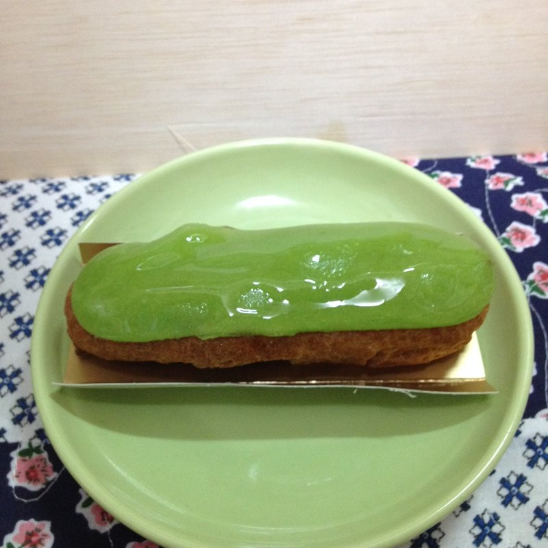 エクレア　ピスターシェ(シェ・シブヤ)