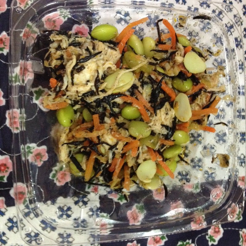 枝豆とひじきのチキンサラダ(ニューヨークデリ)