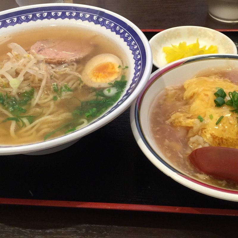 ﾐﾆ天津飯+ﾗｰﾒﾝｾｯﾄ(三笠)