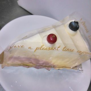 レアチーズケーキ(リヨン洋菓子店)