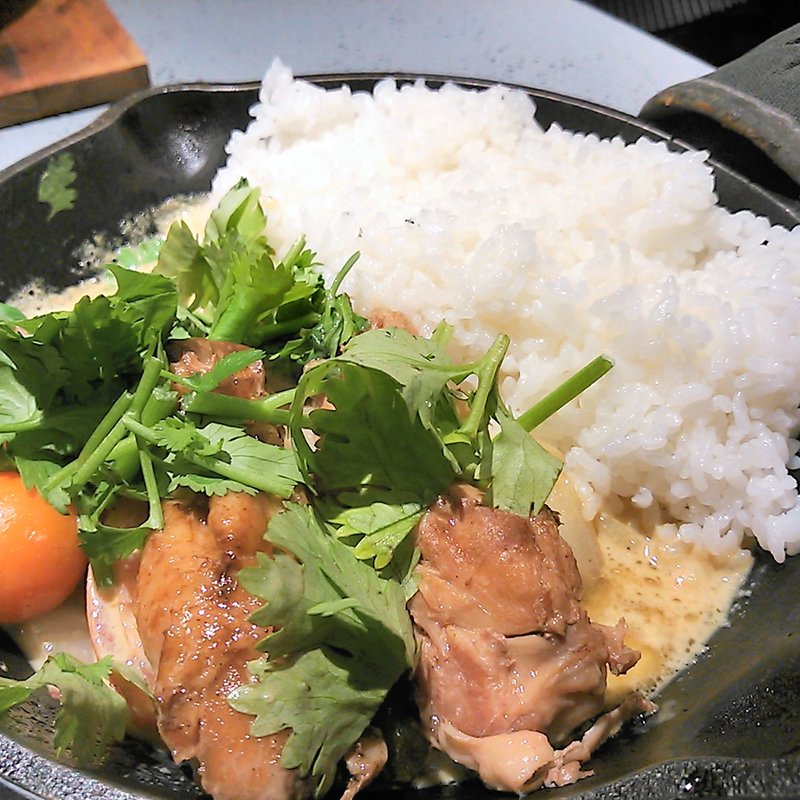 3種のトマトとパクチーのタイ風グリーンカレー(野菜を食べるカレーcamp express 相鉄ジョイナス店)