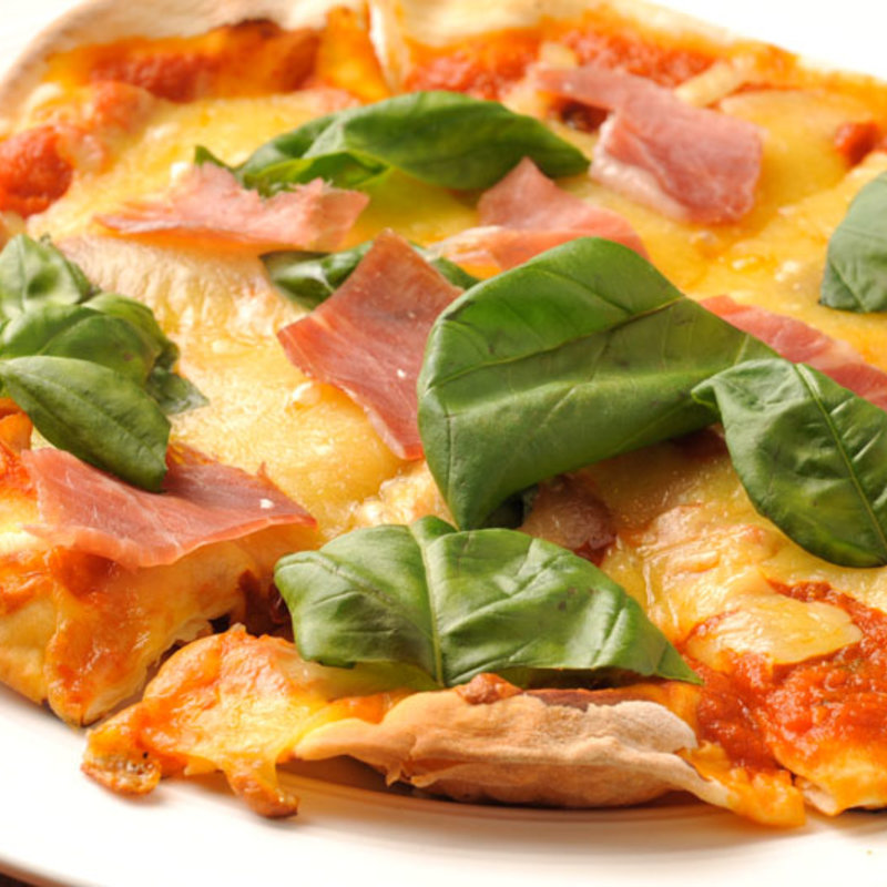 フレッシュトマトとモッツァレラのマルゲリータピザ(SECRET DINING Ajito)