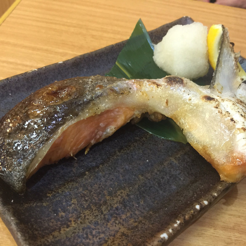 サーモンのかま焼(すしざんまい 東新宿店)