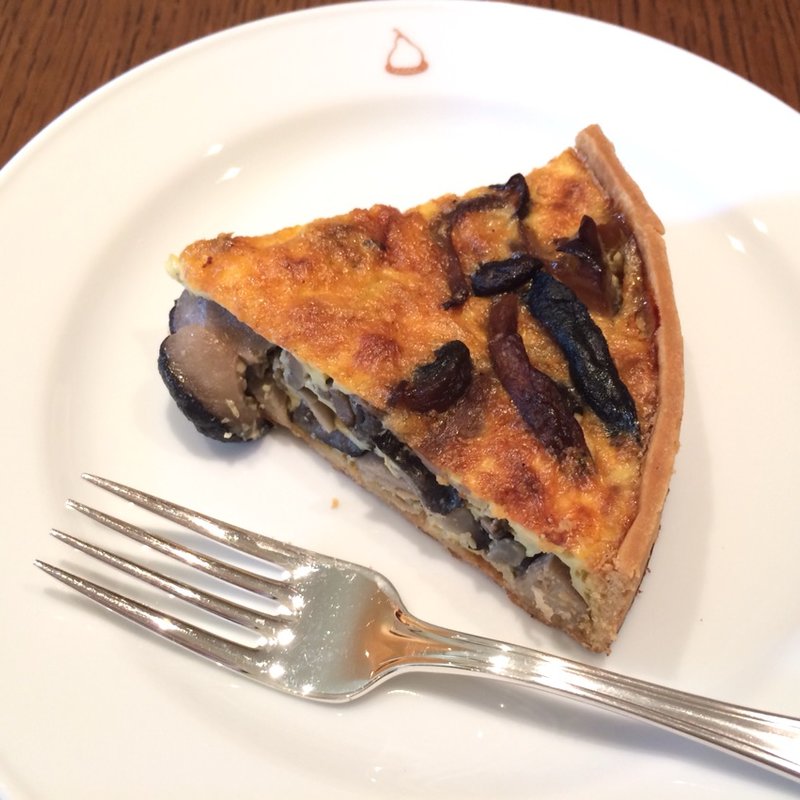 キッシュ シャンピニオン(AU BON VIEUX TEMPS オーボンヴュータン)