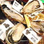本日のおすすめ牡蠣　4点盛り(SEAFOOD STAND PACIOREK HANATARE 横浜東口店)