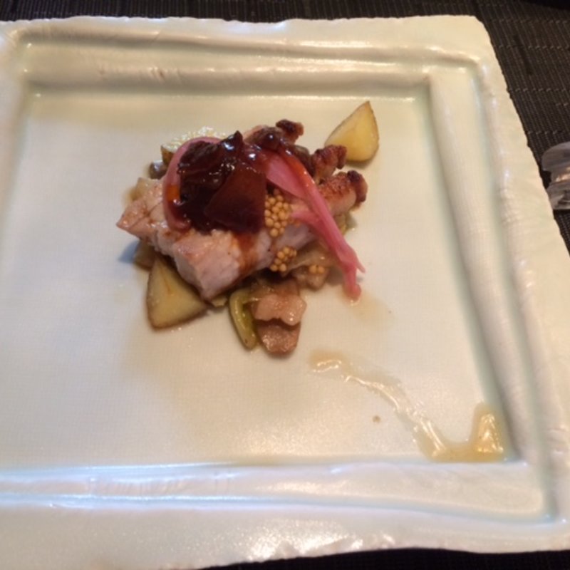 ローストポーク　粒マスタードを添えて(Restaurant MAEKAWA （レストラン マエカワ）)