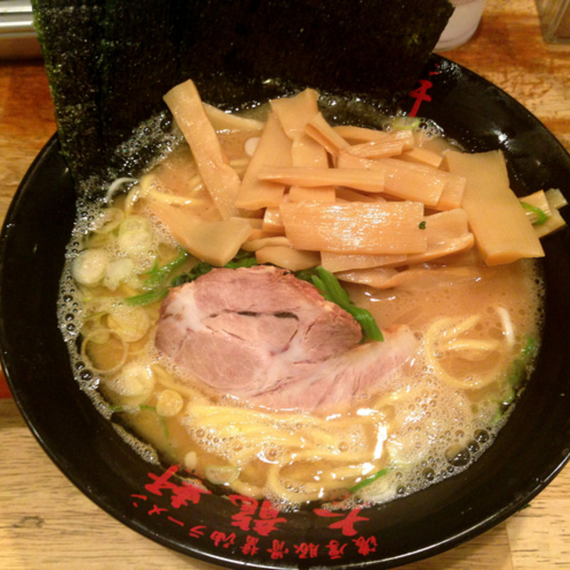 メンマラーメン(濃厚豚骨醤油ラーメン 太龍軒 恵比寿本店 )