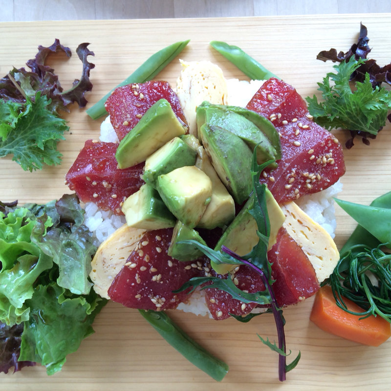 マグロとアボカドのちらし寿し(ごはんやハレ)