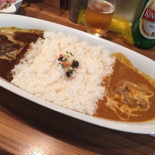 バターチキンと牛スジのカレー Mサイズ(CURRY UP -HARAJUKU-)
